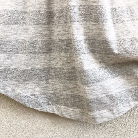 Anthropologie LYB Grey and Silver Ruffled Top - Picture 4 of 6